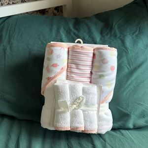 Baby hooded towels and Washcloth Set